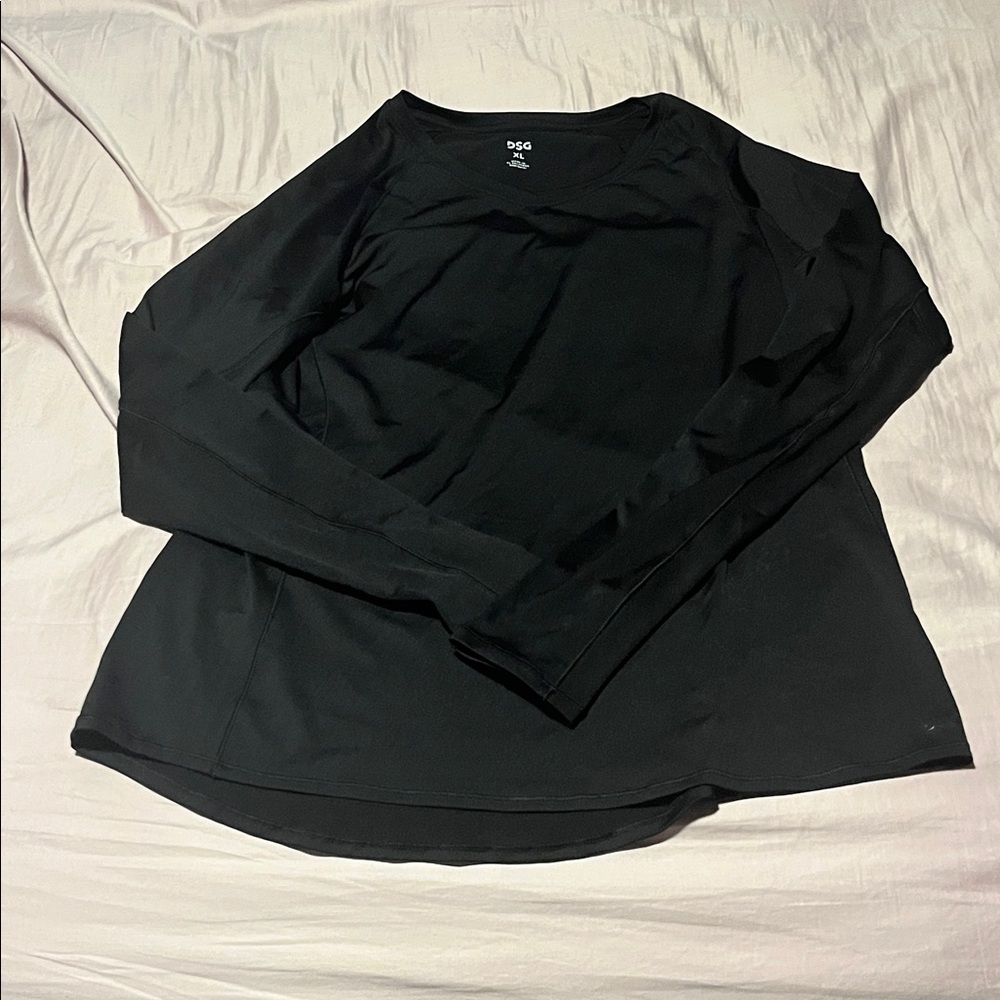 DSG Men's Classic Black Long Sleeve Tee